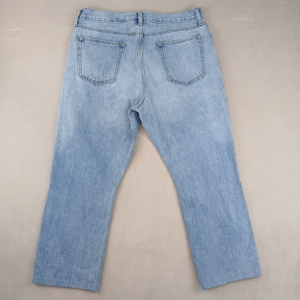 Old Navy 36x32 Mens Jeans Light‎ Wash **Actual 35x26 ** FLAWS